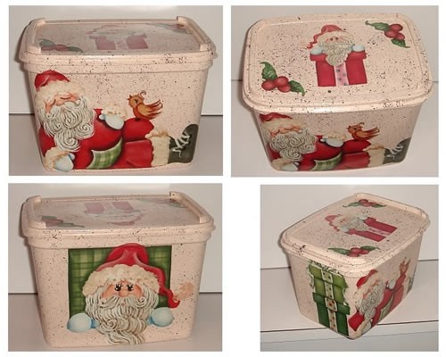 Ecco una bellissima scatola regalo a tema Natale. Utile anche per tenere in ordine le decorazioni di casa!