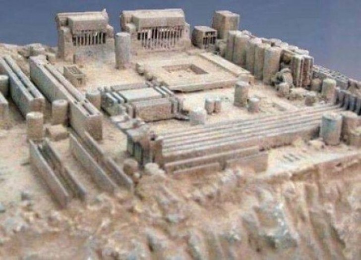8. Dit is 'm dan, de oude tempel van Asus...
