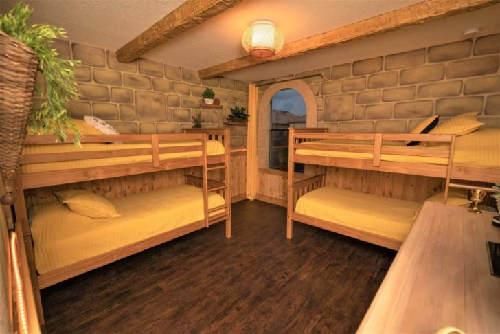 Nicht nur Schlafsäle, sondern komfortable Hotelzimmer, um den Traum von der magischen Welt von Harry Potter zu leben