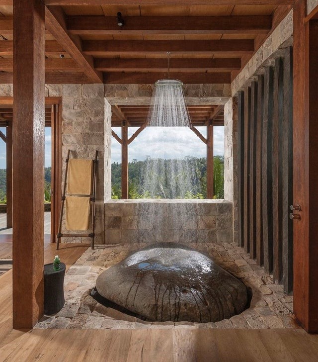 6. Il designer di questa doccia voleva regalare un'esperienza unica ai clienti...e forse ci è riuscito!