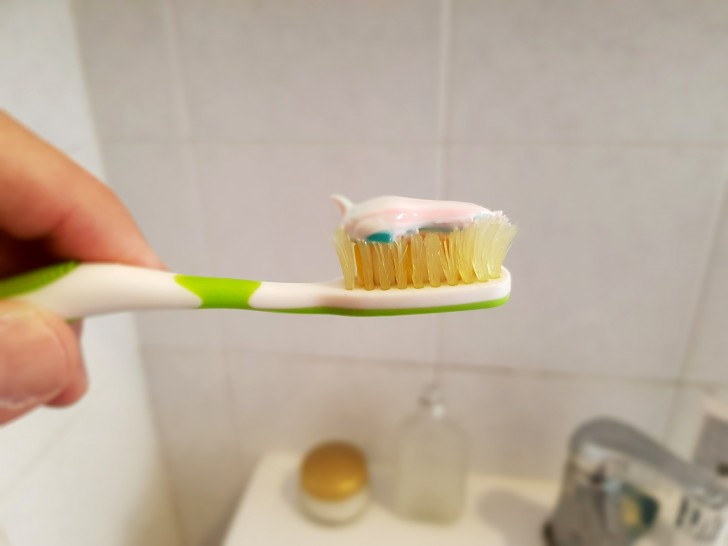 7 cosas que puedes hacer con el dentífrico, además de lavarte los dientes - 1