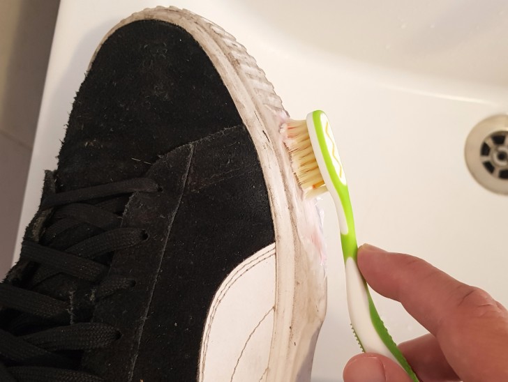 7 cosas que puedes hacer con el dentífrico, además de lavarte los dientes - 2