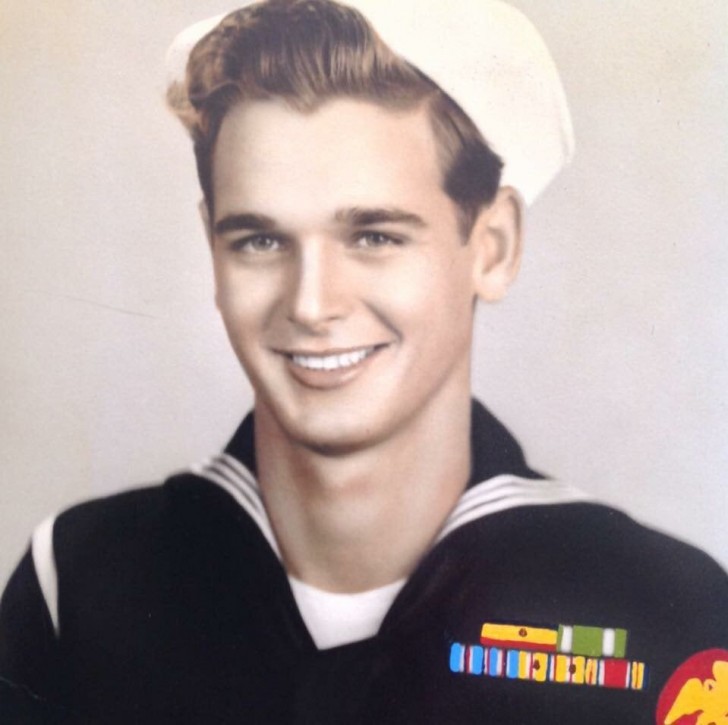 Mon grand-père était marin pendant la Seconde Guerre mondiale : après avoir combattu au front, il a été barbier pendant 60 ans
