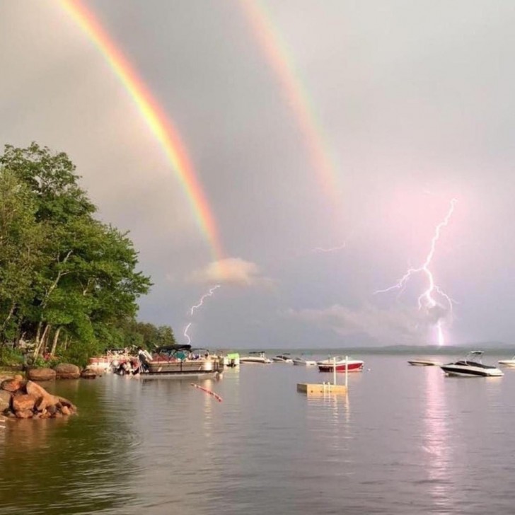 Non sai mai che tempo meteorologico trovare in riva al lago!