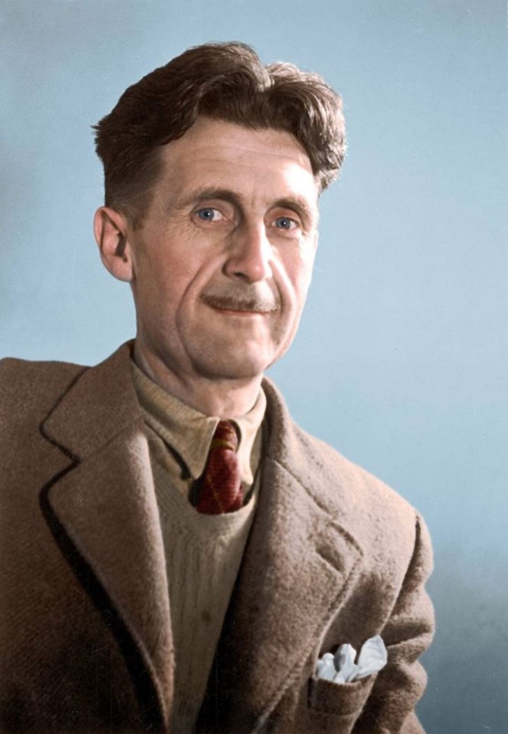 L'autore britannico George Orwell, autore di "1984" e "La fattoria degli animali"