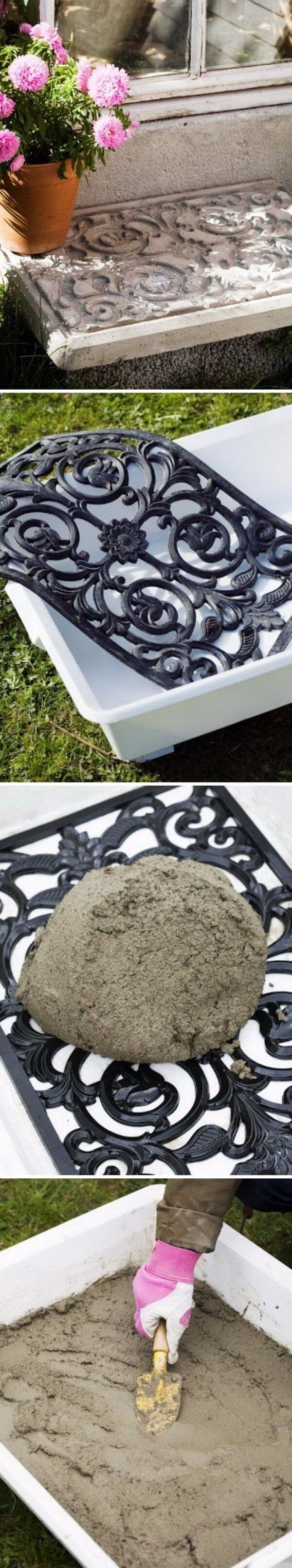 8. Gebruik een mat voor reliëfdecoraties op vlakke oppervlakken zoals deze ondergrond voor bloemenpotten