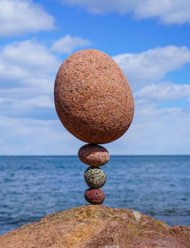 4. L'art d'équilibrer les rochers : cela demande beaucoup de patience, mais le résultat est super satisfaisant