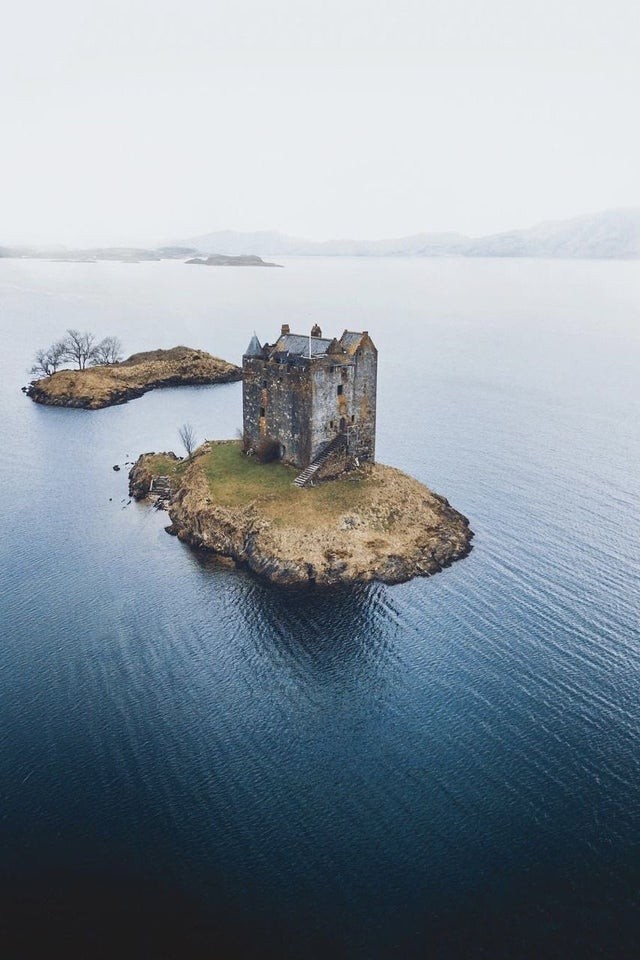 11. Un castello abbandonato in Scozia