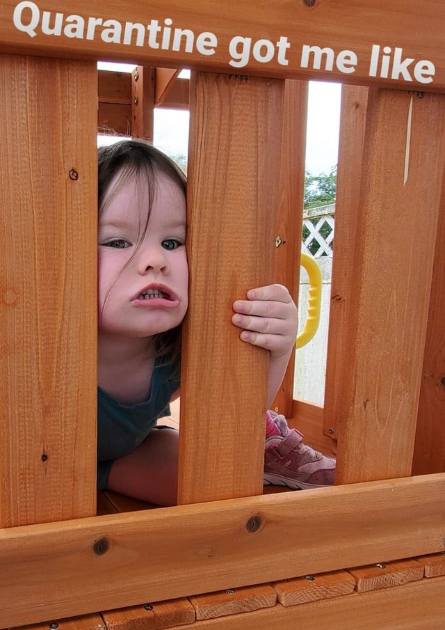 De blik van alle kinderen en alle ouders tijdens de lockdown van 2020...