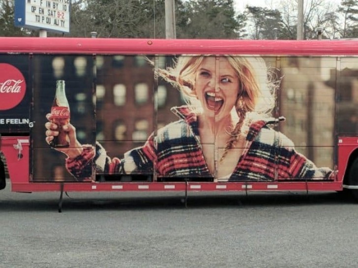 Lorsque le travail d'un publicitaire est faussé par ceux qui installent les affiches sur les bus