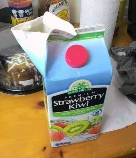 Het pak vruchtensap openen alsof het het melkpak is: waarom?
