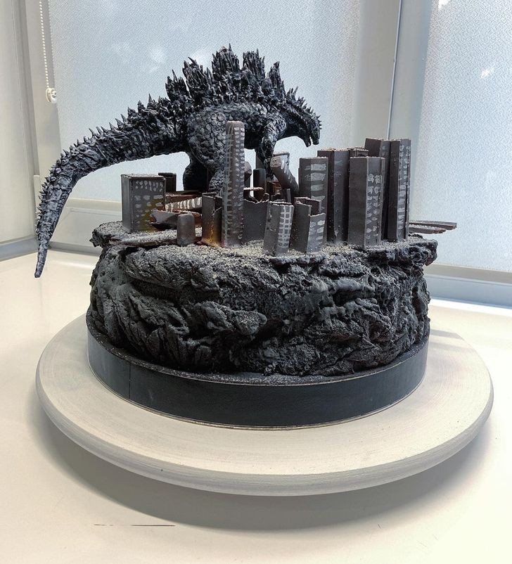 1. Un gâteau avec... Godzilla !
