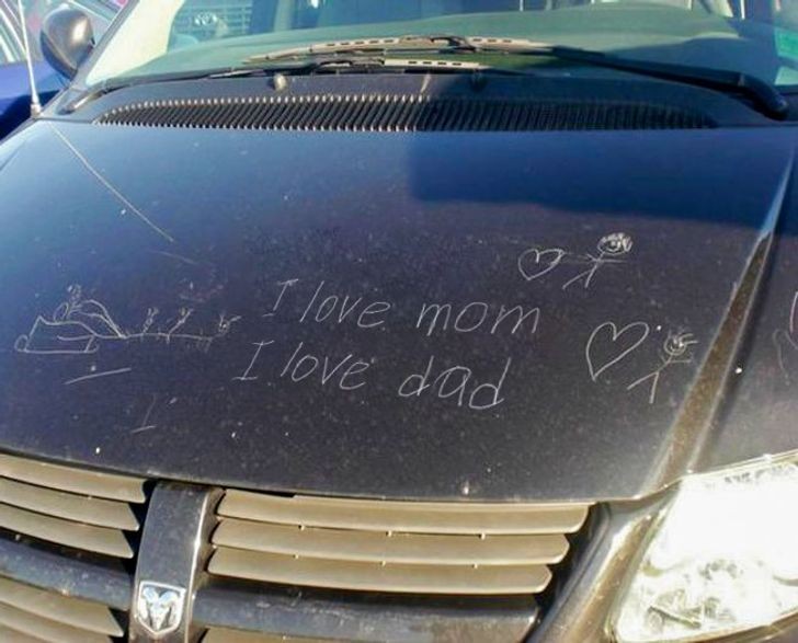 "I love mom, I love dad": an indelible message!