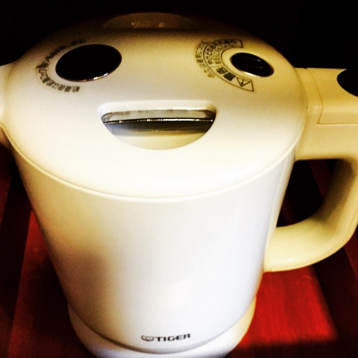 When you are so happy to be a kettle that you can't hide it.