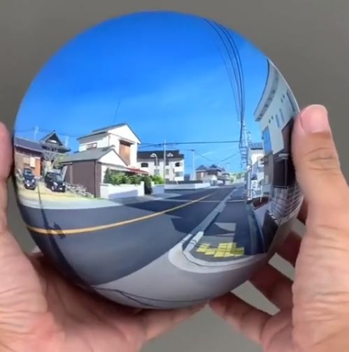 3. Una foto panoramica a 360 gradi che è stata impressa direttamente su una sfera: trovata geniale!