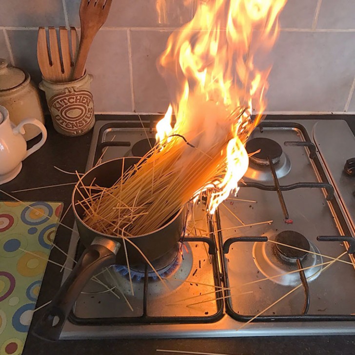 Quería solo cocinar un plato de spaghetti...