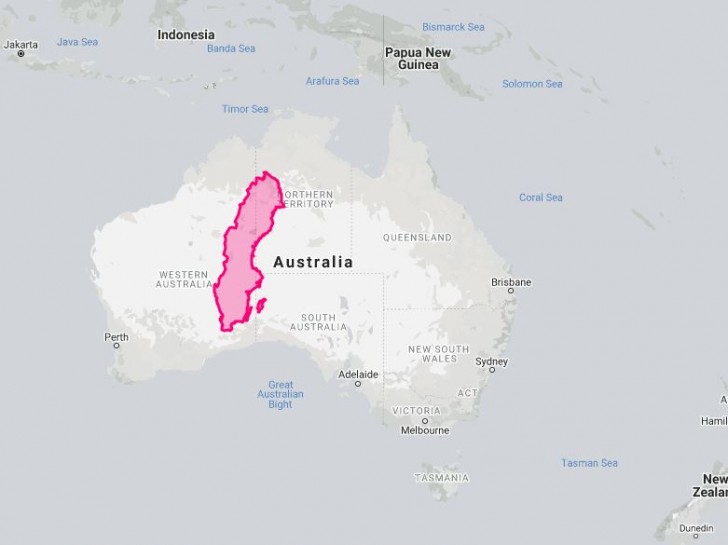 5. Schweden, das auf der Landkarte sicherlich nicht wie ein kleiner Staat aussieht, ist nur ein kleiner Streifen, wenn man es mit Australien überlagert!