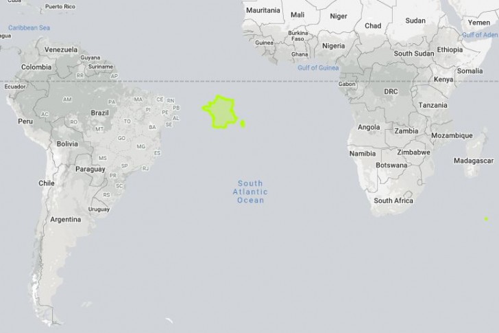 Även den här bilden visar hur pass stort Sydamerika och Afrika är: det där mitt i Atlanten är Frankrike!