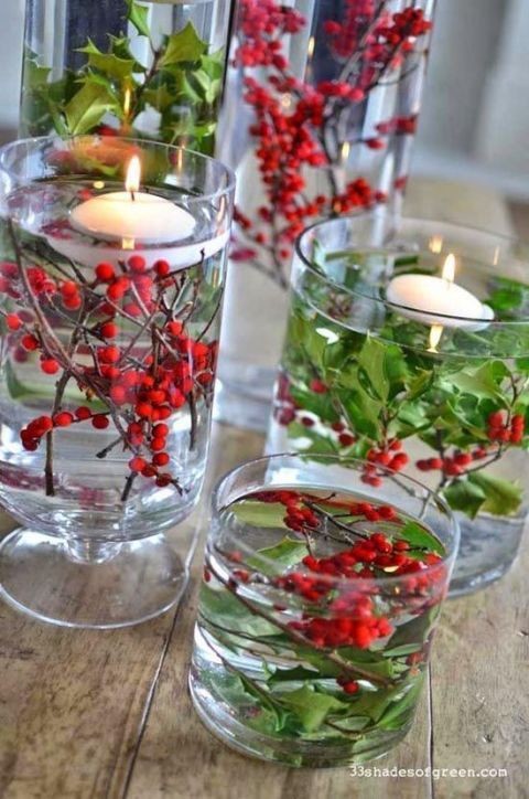 10. Eine schwimmende Kerze, einige Zweige (und Beeren zu Weihnachten): es braucht einen Moment