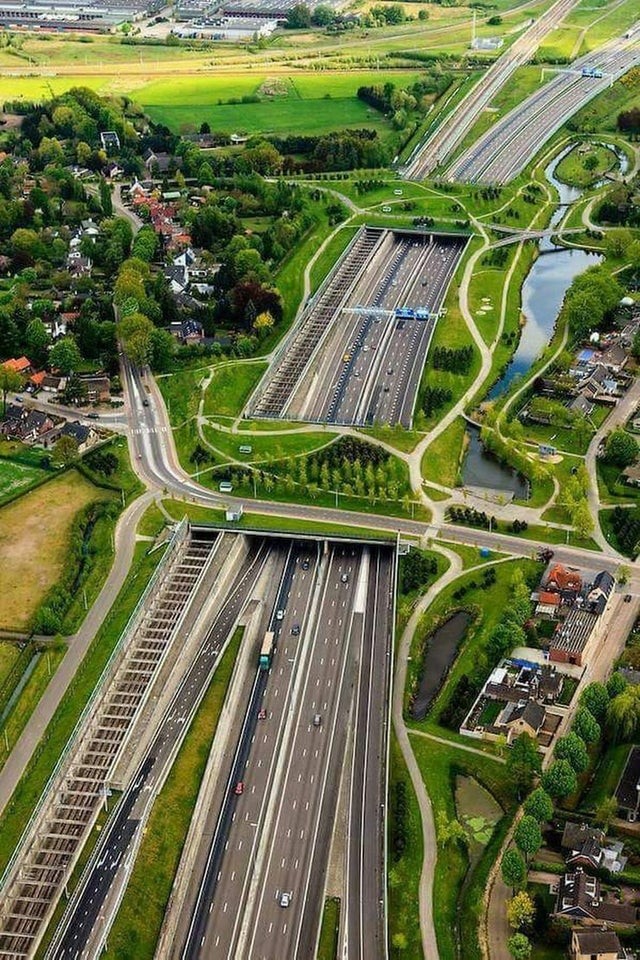 10. Siamo a Breda, in Olanda: in questa nazione gli "ecodotti" sono una realtà praticamente quotidiana