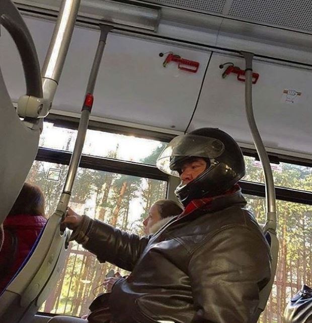 Man vet aldrig om man ska vara med i en olyckshändelse på bussen...