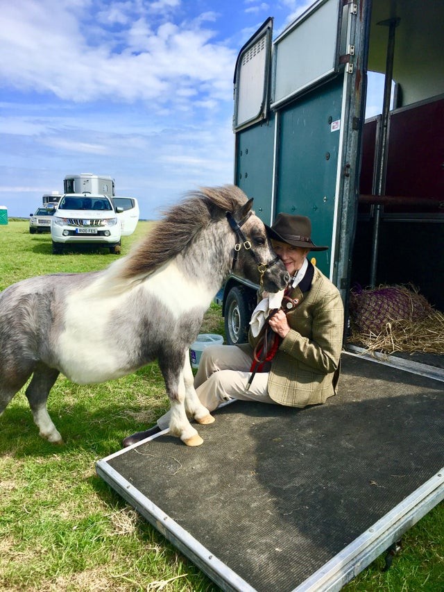 Between men and horses ... it's been a long friendship!