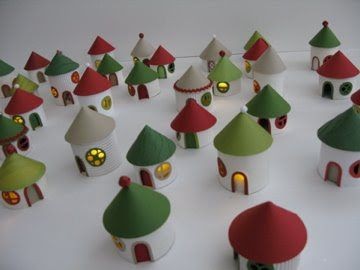 7. Un village de Noël fait de tubes en carton