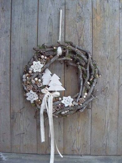 10 meravigliose ghirlande di Natale per decorare la porta d