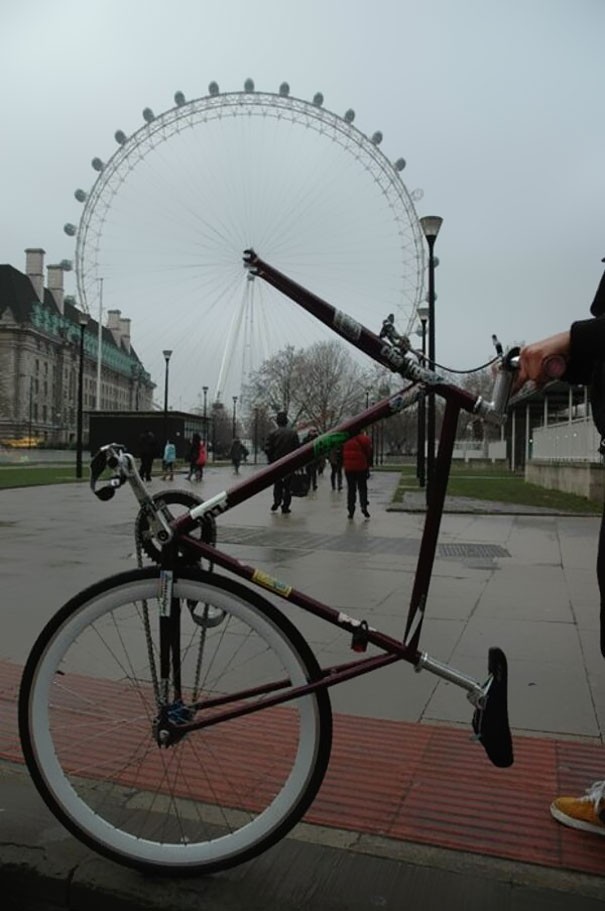 10. Voici le London-bike. Ah non attendez mais c'est le London Eye, la plus grande roue de Londres !