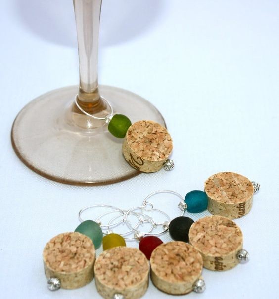 6. Coupés en petites tranches et décorés avec des perles, ils peuvent devenir des marques verres
