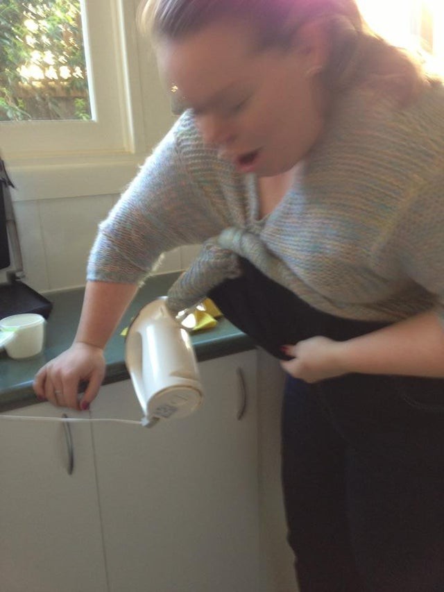 16. Blending your shirt while making a cake ... ever tried it?