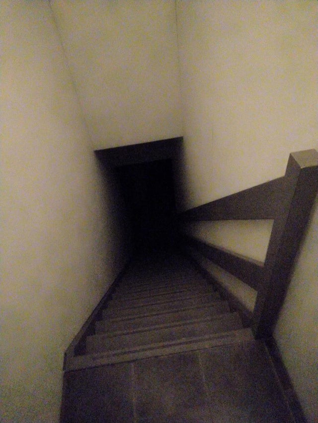 Die Treppe, die ich jedes Mal benutzen muss, um von der Arbeit wegzugehen ...