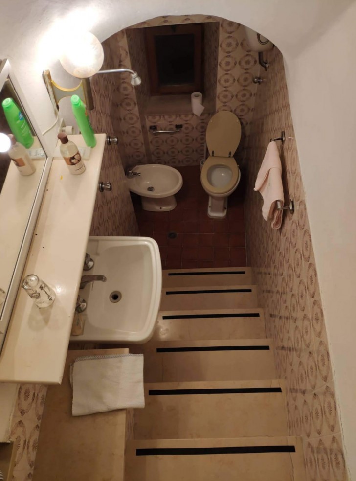 10. S'il n'y a pas assez de place pour les toilettes, pourquoi ne pas les creuser sous terre ?