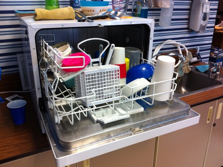 4. Usare la lavastoviglie per qualsiasi utensile
