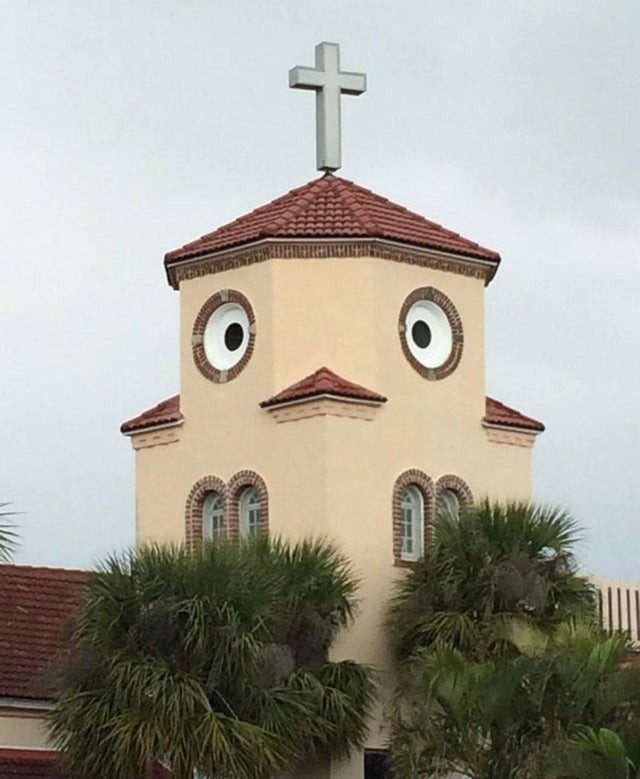 12. Une église avec un air interdit à Madeira Beach, en Floride