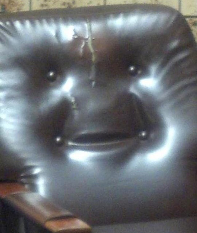 19. Mr. Sofa is inviting you to sit down, don't be rude ...