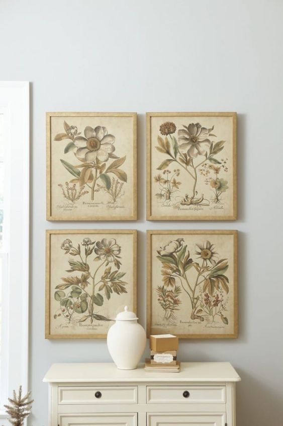 Le decorazioni da parete: quadri botanici, illustrazioni di animali, paesaggi o foto che richiamino le bellezze della natura