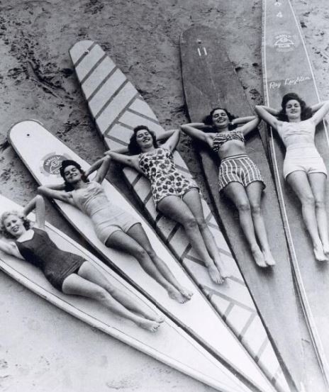 6. Hier sind wir in Australien, und diese Vintage-Surferinnen waren wirklich knallhart!