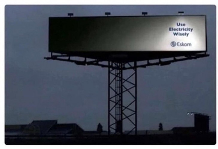 20. "Usate l'elettricità con accortezza": raramente un cartellone pubblicitario è stato più chiaro