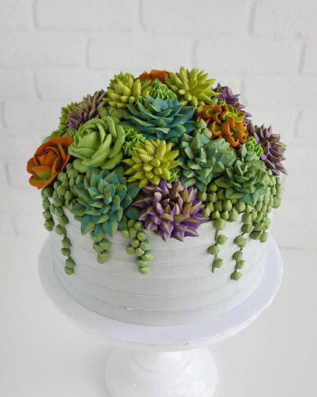 They look like succulents, but that's just the ingenious topping on this amazing cake!