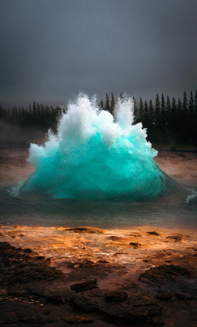 2. Un'esplosione di acqua e colori!