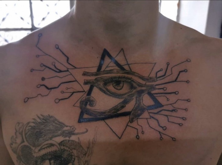 6. The tattoo artist said it was his greatest masterpiece: we dare not imagine the others.