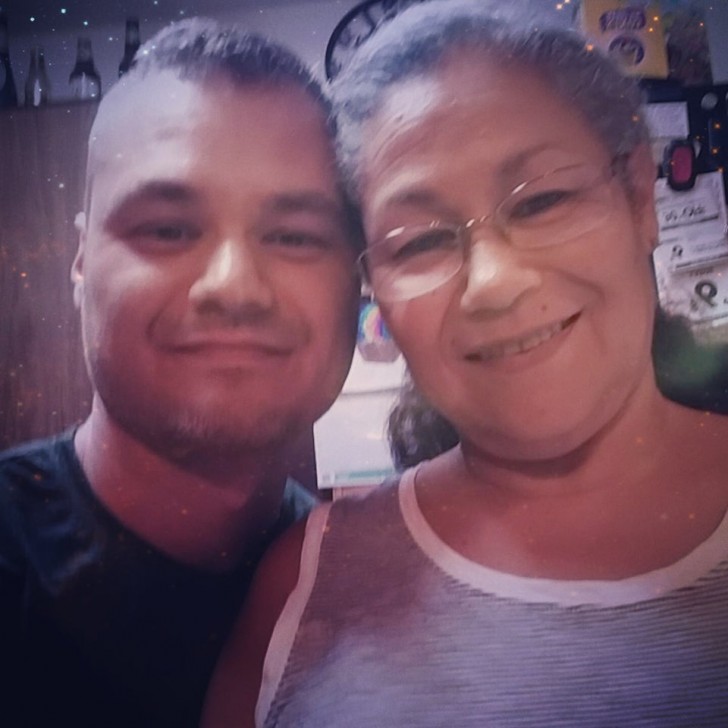 La selfie más tierna de todos los tiempos: mi madre que ya no es joven y yo: ¡la amo!