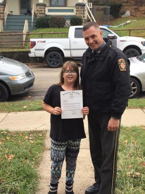 Bimba di 9 anni scrive un'emozionante lettera per ringraziare la polizia di tutto ciò che fa per aiutare gli altri - 6