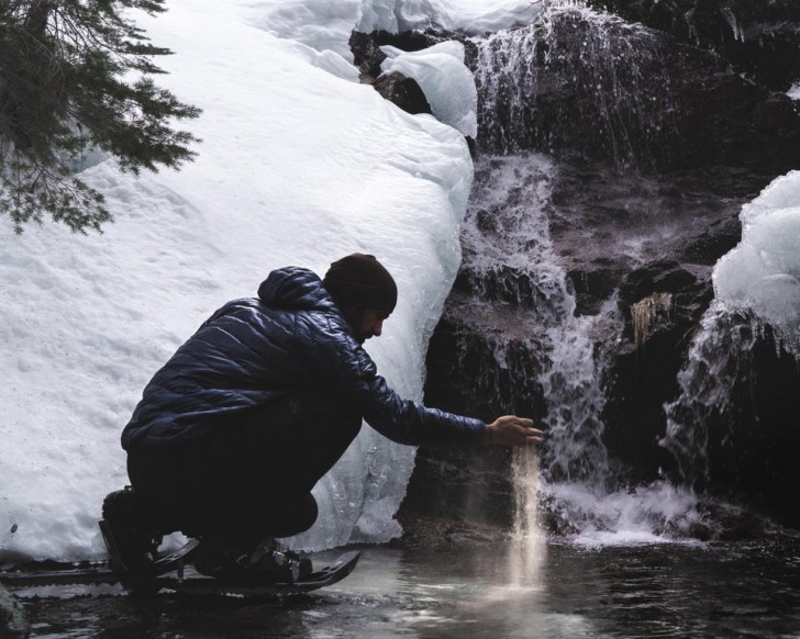 This man traveled 2,500 miles by plane, a 2 hour drive and a 6 hour hike to scatter his wife's ashes in this magical stream ...