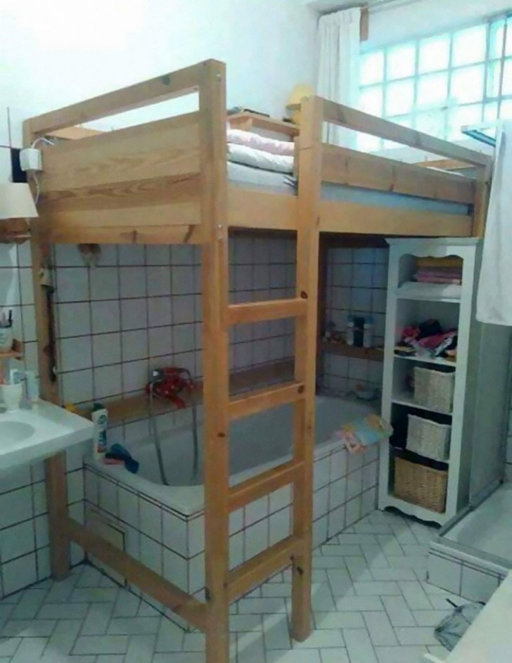 12. Um quarto um pouco úmido...