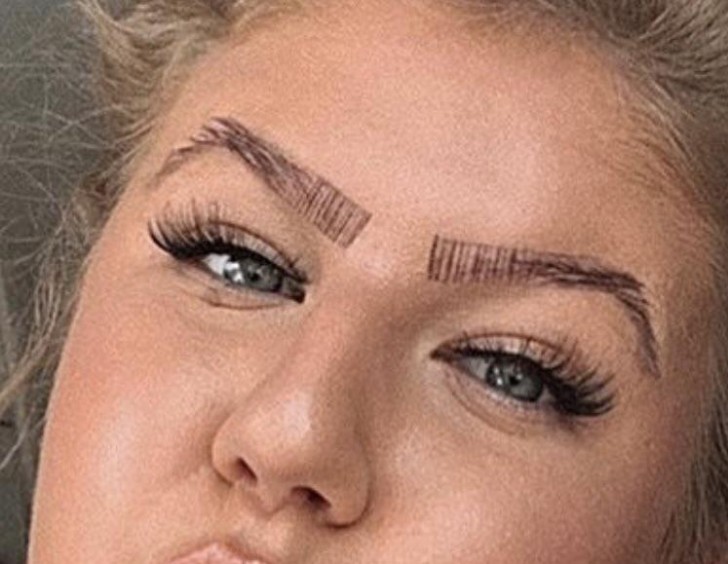 10. A rather unnatural eyebrow effect.