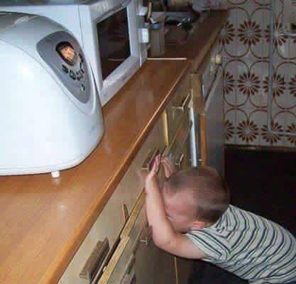 The microwave just didn't want to heat up his lunch!