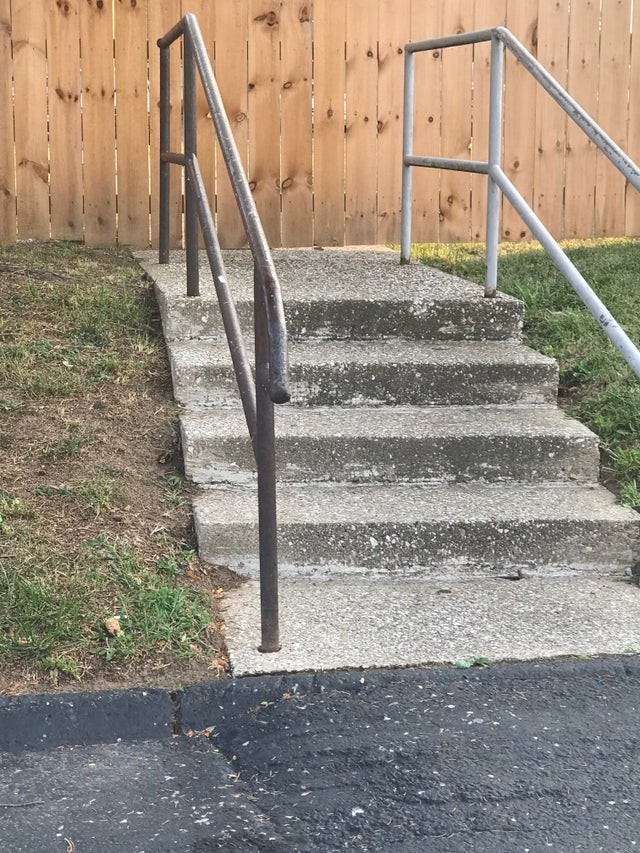 12. Le scale che portano al nulla.