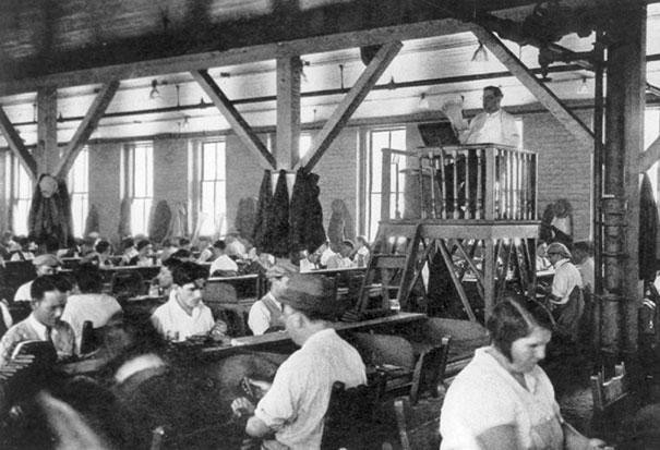 5. The reader who entertained the workers in the factories